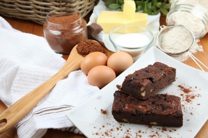 13 Brilliant Egg Alternatives When Baking Brownies