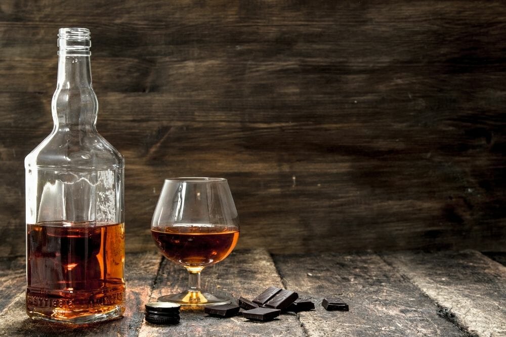 9 Best Alcoholic And Non-Alcoholic Substitutes For Brandy In Cooking And Baking