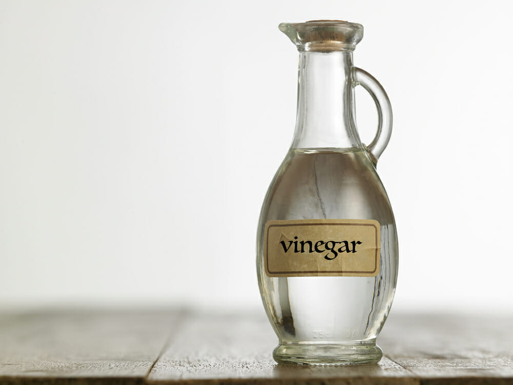 What Is The Difference Between White Vinegar And White Wine Vinegar
