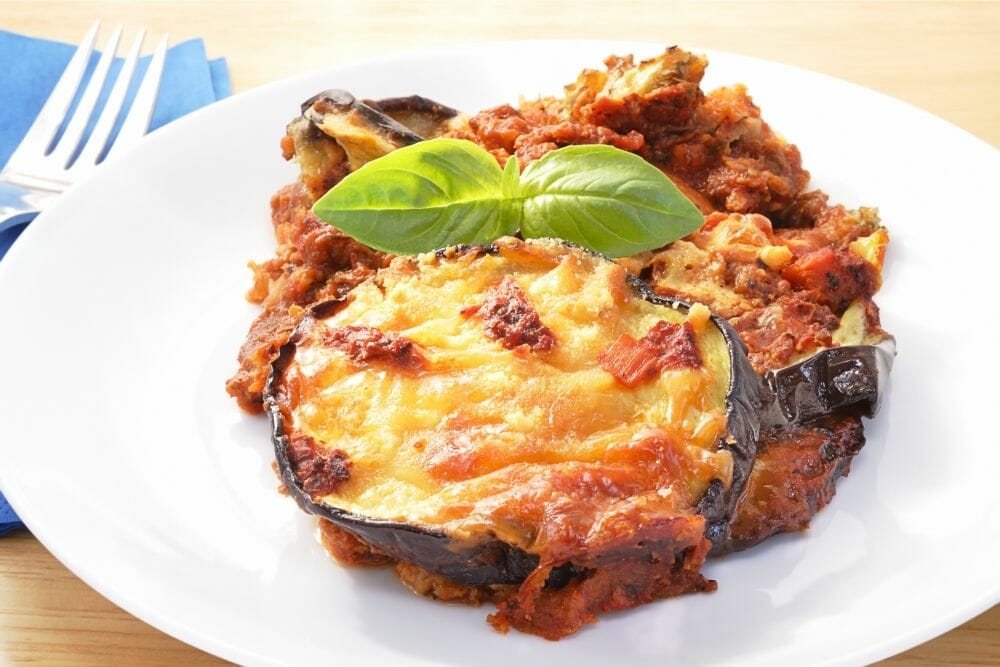 14 Ideal Side Dishes To Serve With Eggplant Parmesan