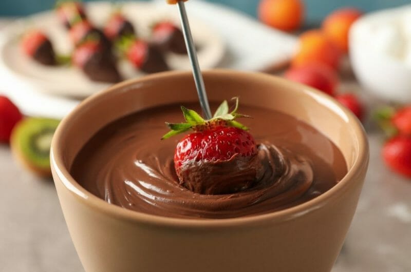 15 Chocolate Fondue Recipes You Can Try Tonight