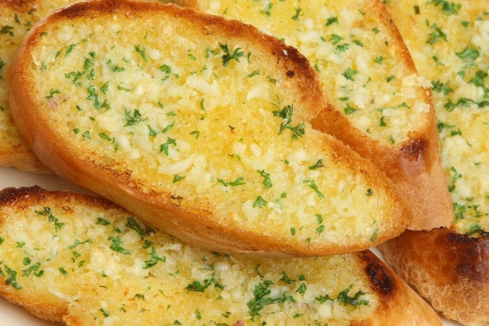 5 Amazing Garlic Infused Bread Recipes (1)