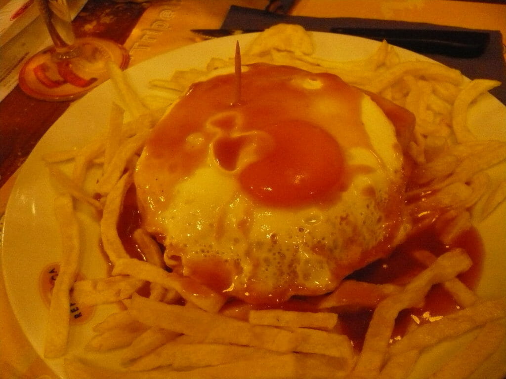 Francesinha - foods that start with F