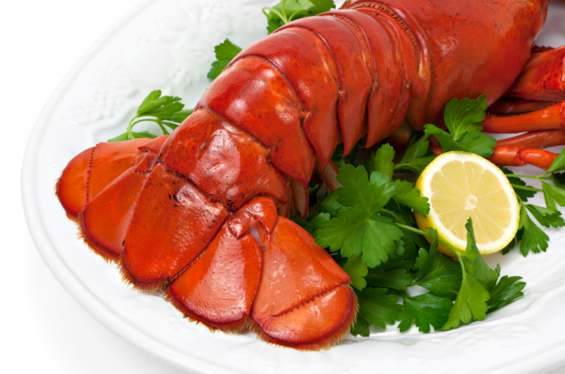 What To Eat With Lobster Tails (19 Amazing Side Dishes)