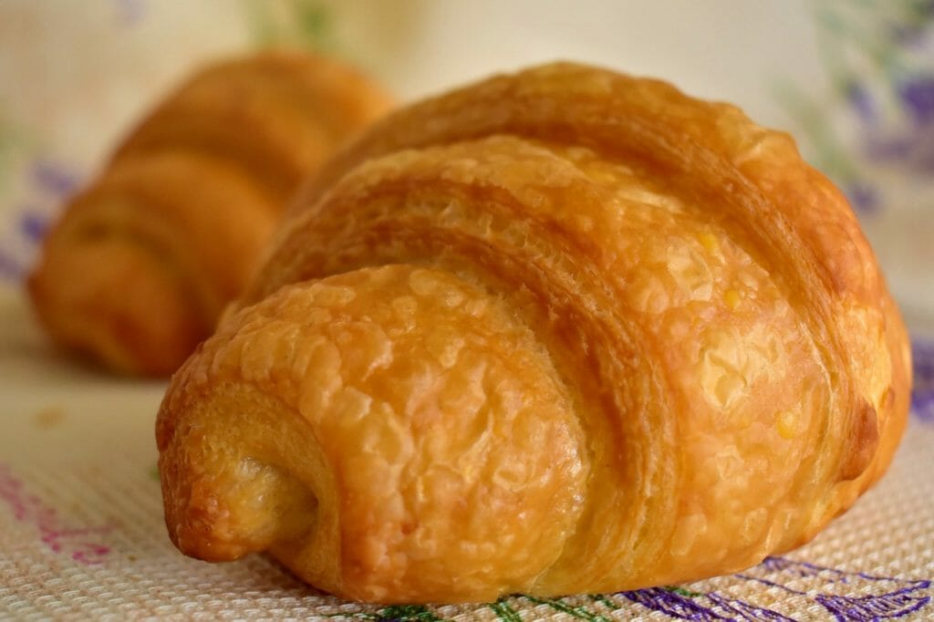 Croissants - foods that start with C