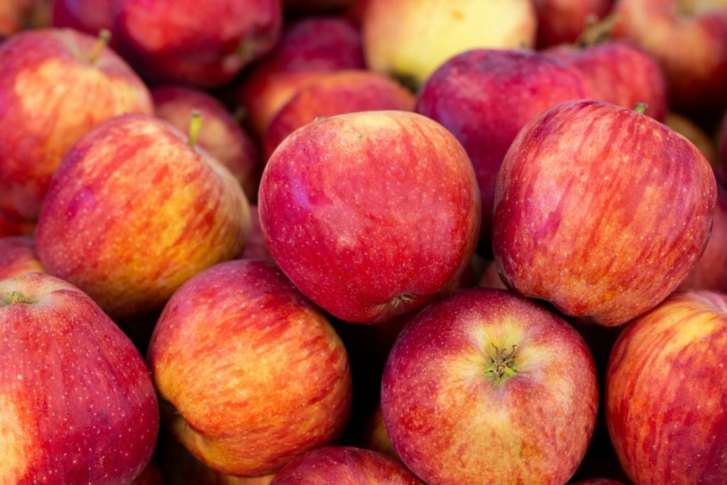 Will Apples Cause Acid Reflux?
