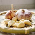 How Many Tablespoons Are Three or Four Cloves of Garlic?