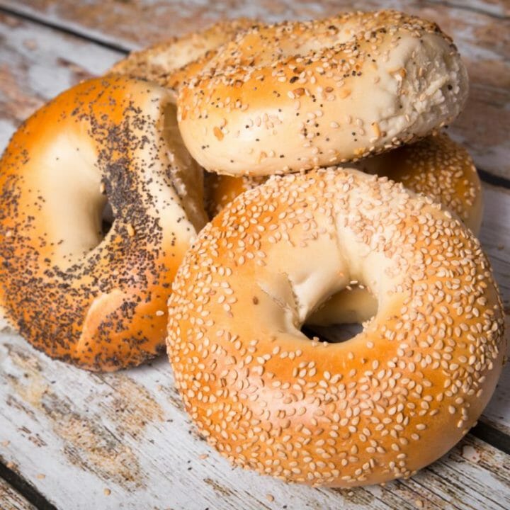 4 Smart Ways to Toast Your Bagel Without a Toaster