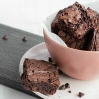 9-Simple-Recipes-To-Make-Chewy-Brownies
