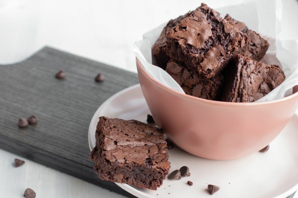9 Simple Recipes To Make Chewy Brownies

