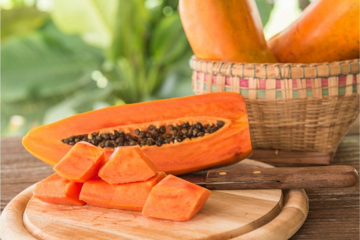 How To Cut A Papaya & The Best Ways To Eat It