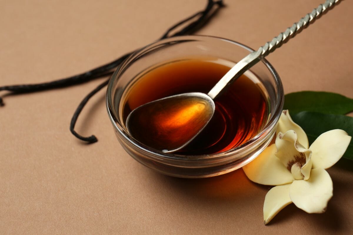 How To Find A Vanilla Extract Substitute - What Are 7 Foods That Work?