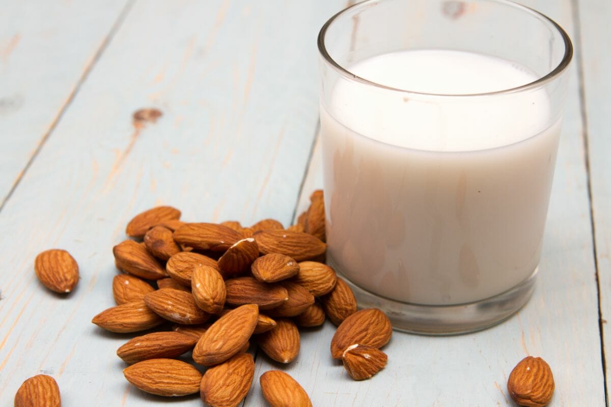 How To Warm Almond Milk In A Microwave - What You Need To Know