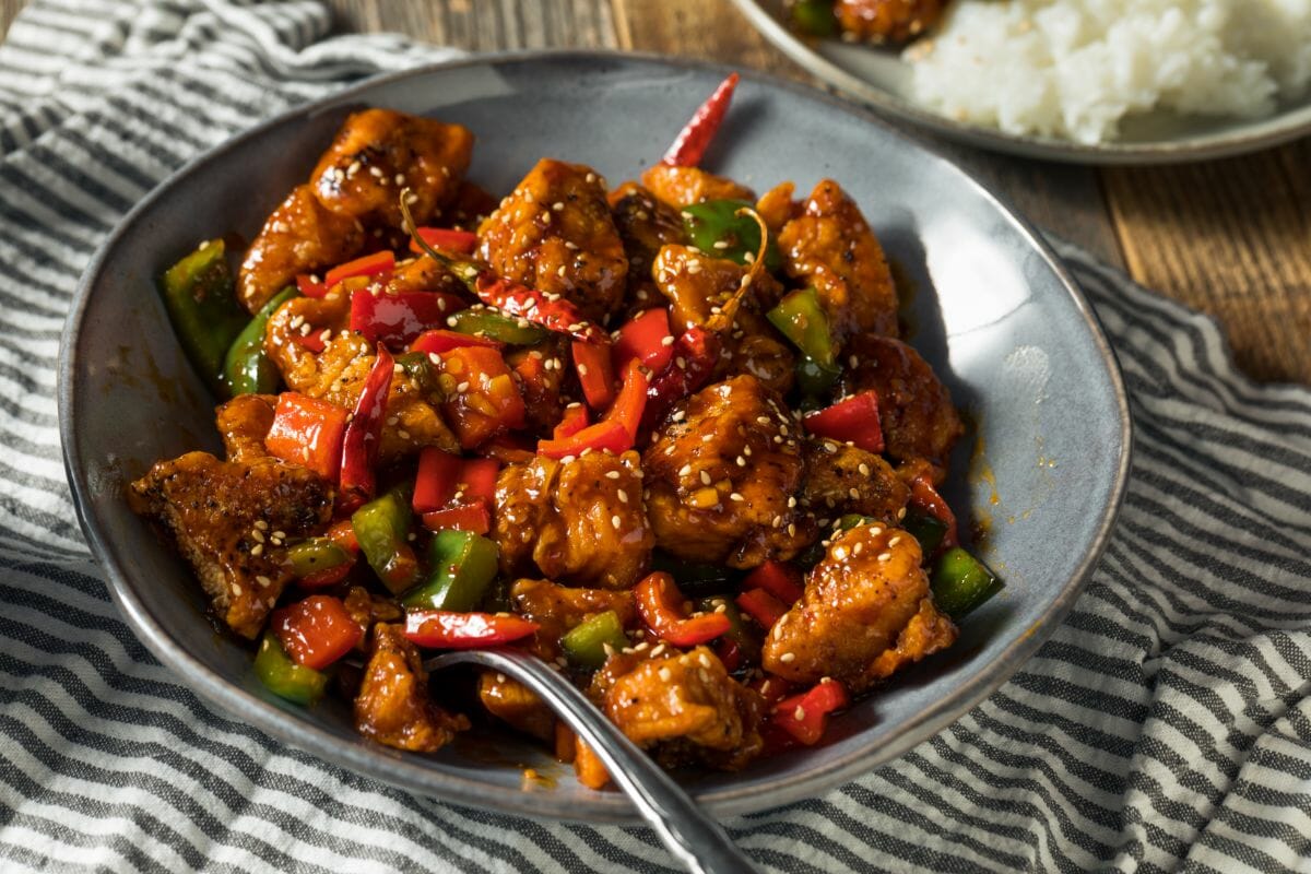 Szechuan Chicken And Hunan Chicken: Are They Different?