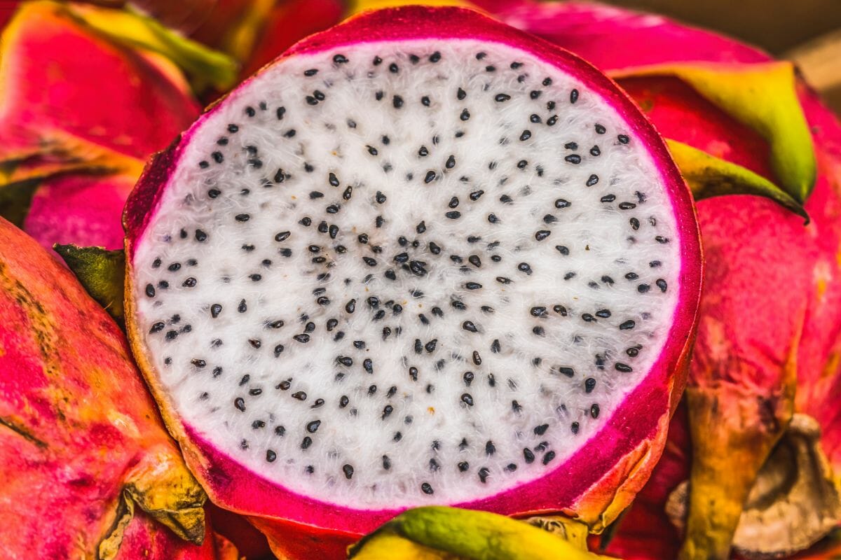 What Does Dragon Fruit Taste Like, And How Do You Eat It (1)
