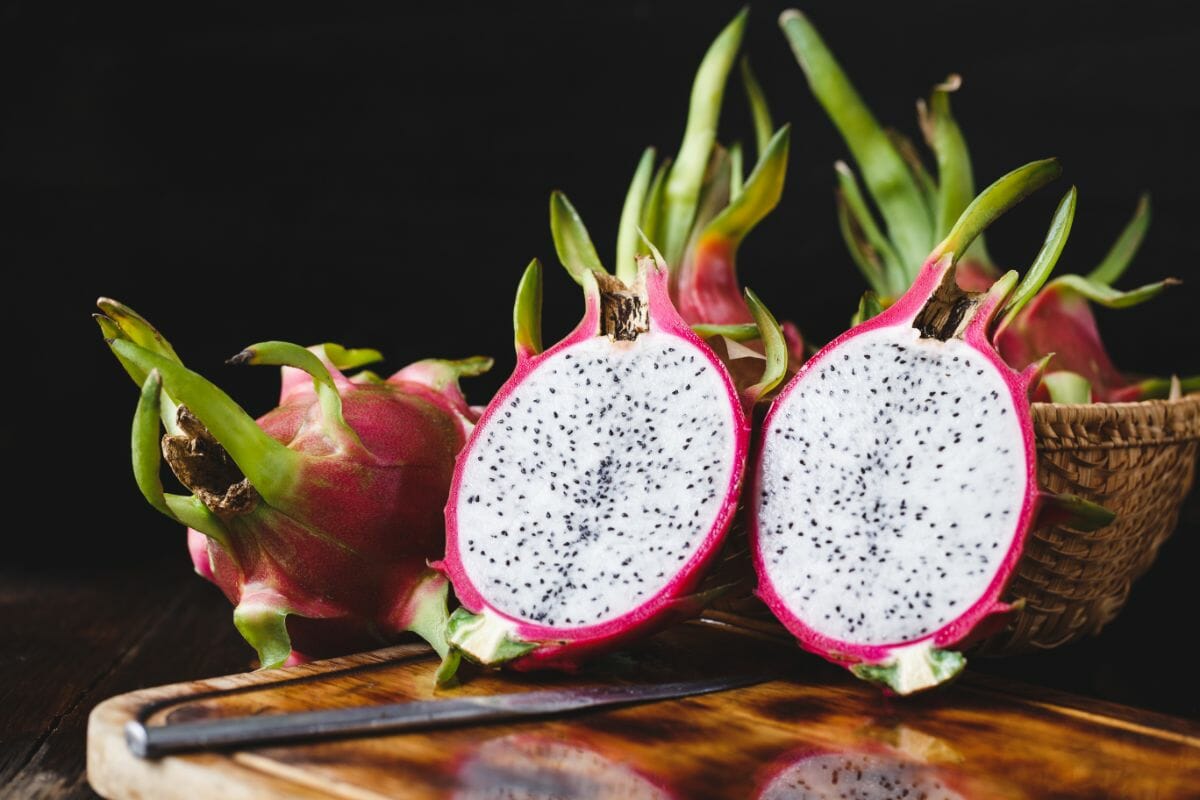 What Does Dragon Fruit Taste Like, And How Do You Eat It