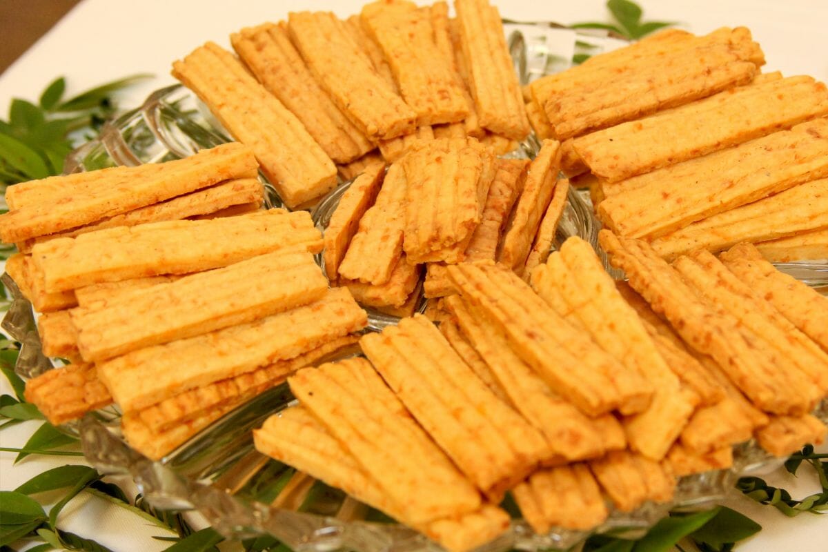 Have Leftover Pie Crust Cheese Straws