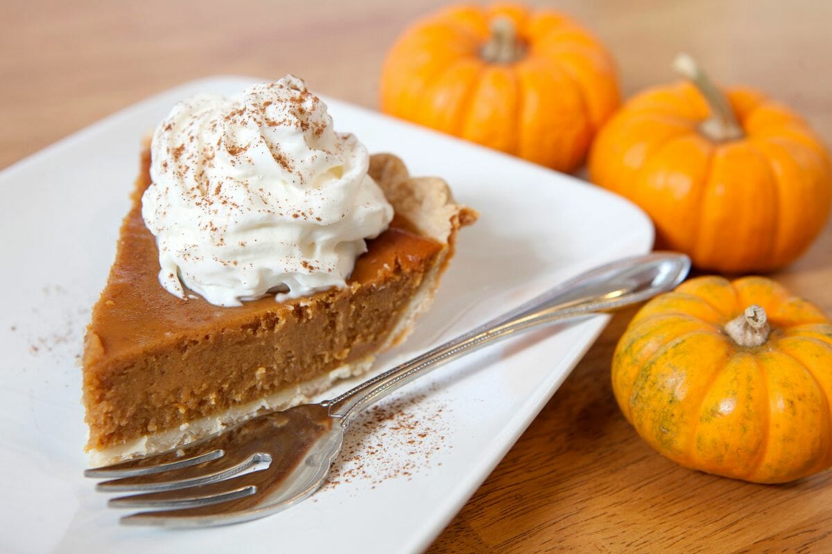 How Long Does Pumpkin Pie Last and Should You Refrigerate It - Does It Go Bad (1)