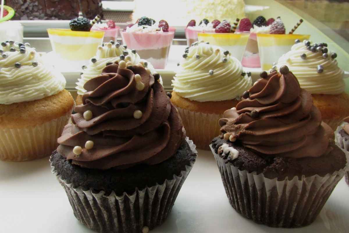 How To Store Frosted Cupcakes Overnight (Or Much, Much Longer)