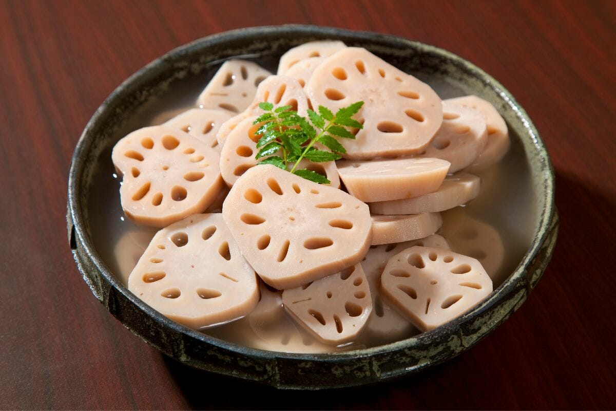 What Does the Lotus Root Taste Like