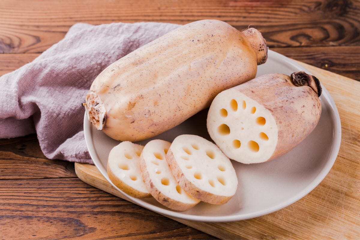 What Does the Lotus Root Taste Like?