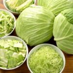 Can You Eat Cabbage Raw? (And Nutritional Benefits)