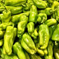What’s The Difference Pepperoncini vs Banana Peppers
