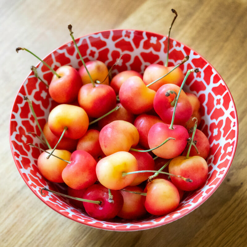 Are Rainier Cherries Poisonous To Eat