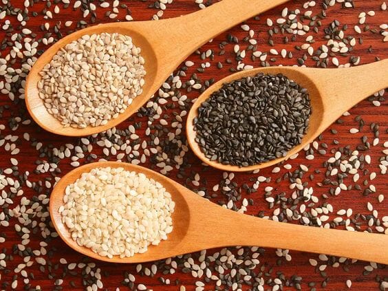 13 Useful And Delicious Substitutes For Sesame Seeds  